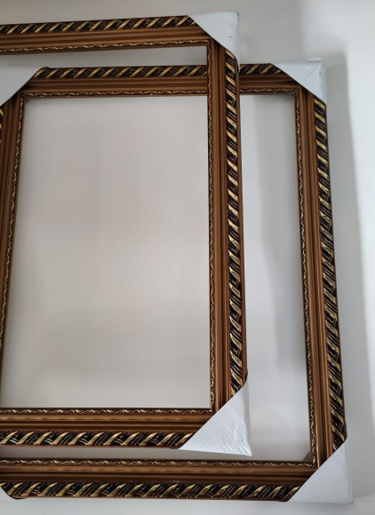 Рамка 40х50 Золото полоска с креплением *  Хрупкий товар 